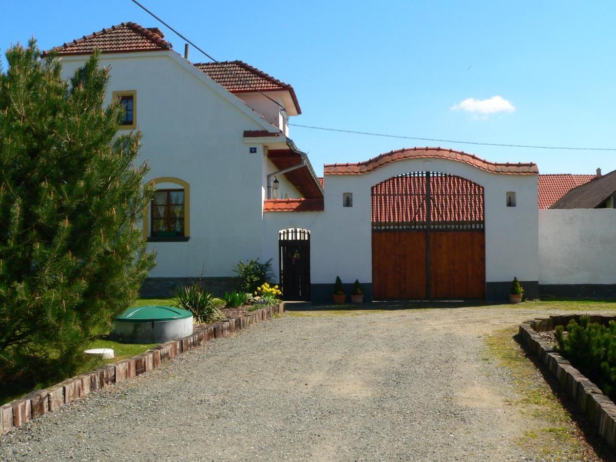 Blazkuv Statek Malsice Exterior foto